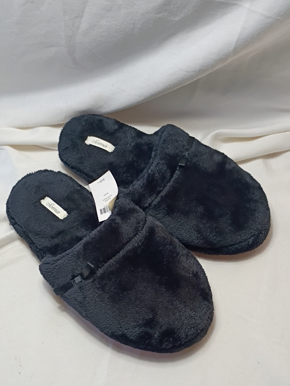 NWT SOMA Size L 9/10 Black Plush Soma Plush Slide Slippers in Black Faux Fur